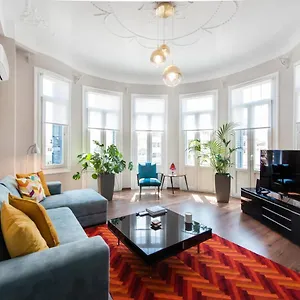fandango-by-halu-apartments.hotels-of-thessaloniki.com/