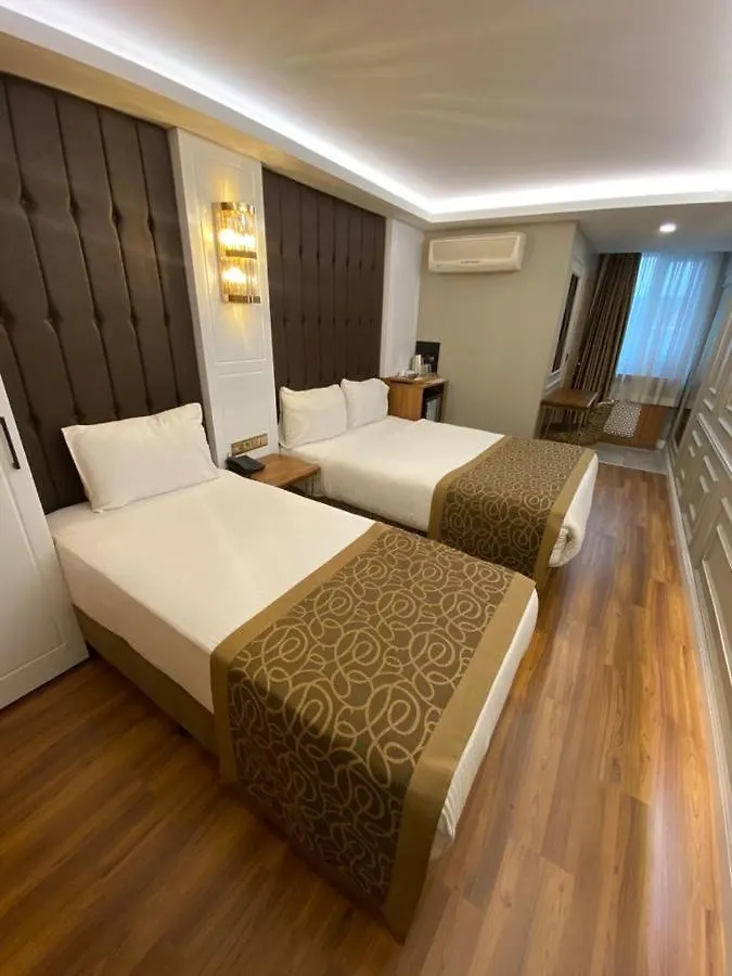*** Otel Gümüs Palace Güngören İstanbul Türkiye